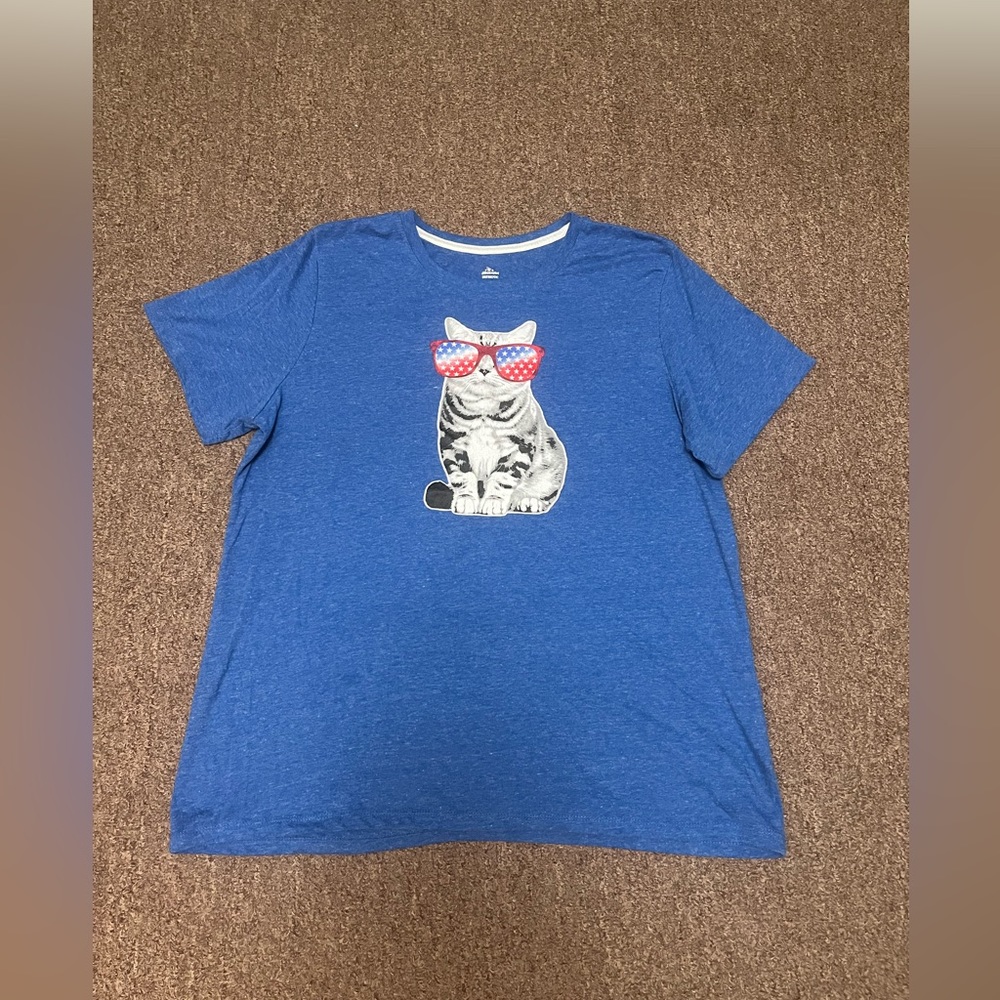 Tabby Cat with Glasses on Women’s T Shirt - Size XXL
